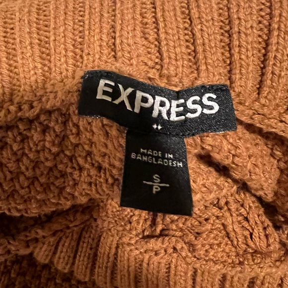 Rust colored turtleneck sweater, size Small, from Express. - Picture 5 of 6